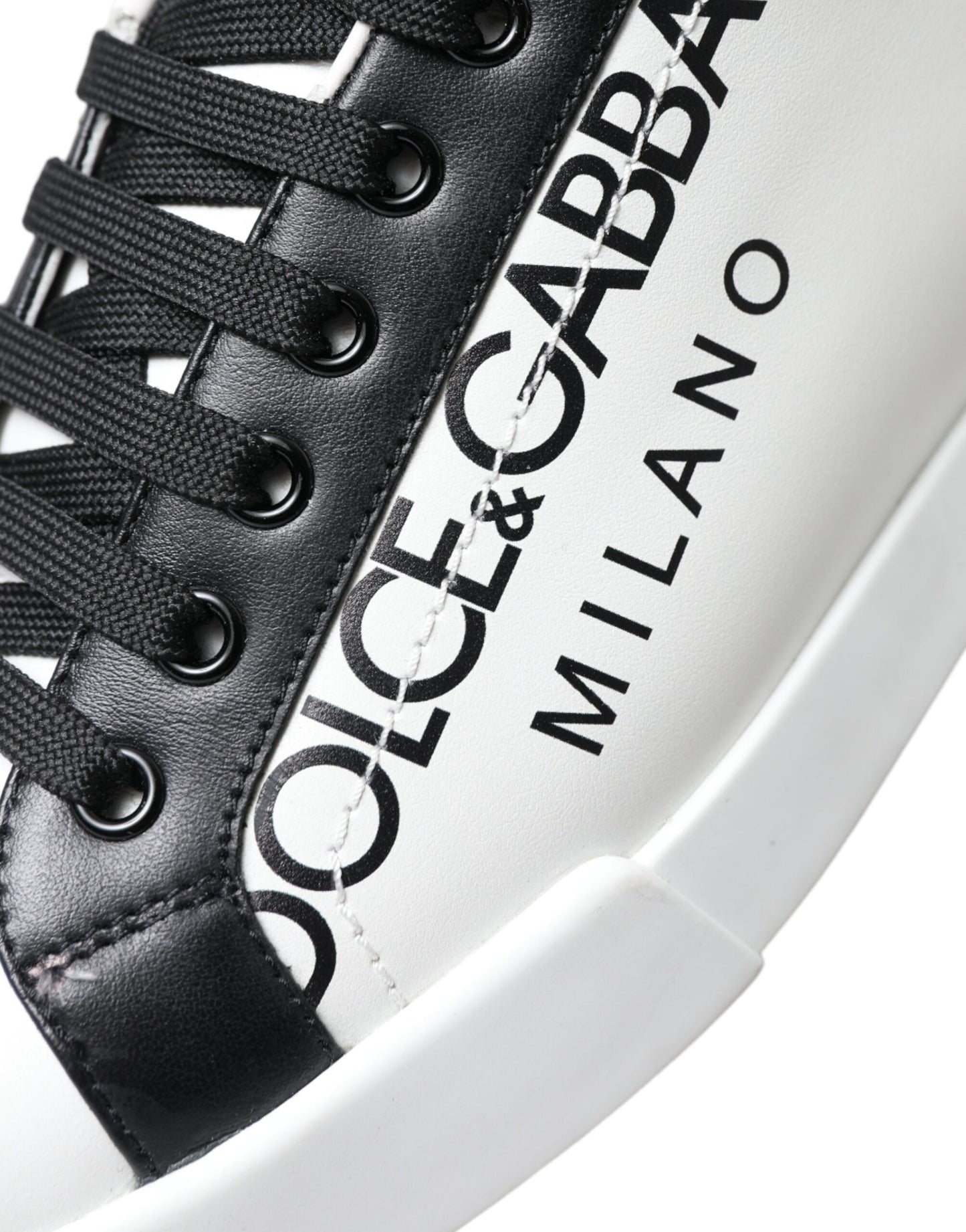 Dolce & Gabbana Elegant White Leather Low Top Sneakers