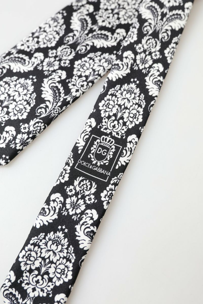 Dolce & Gabbana Exclusive Silk Bowtie in Black and White