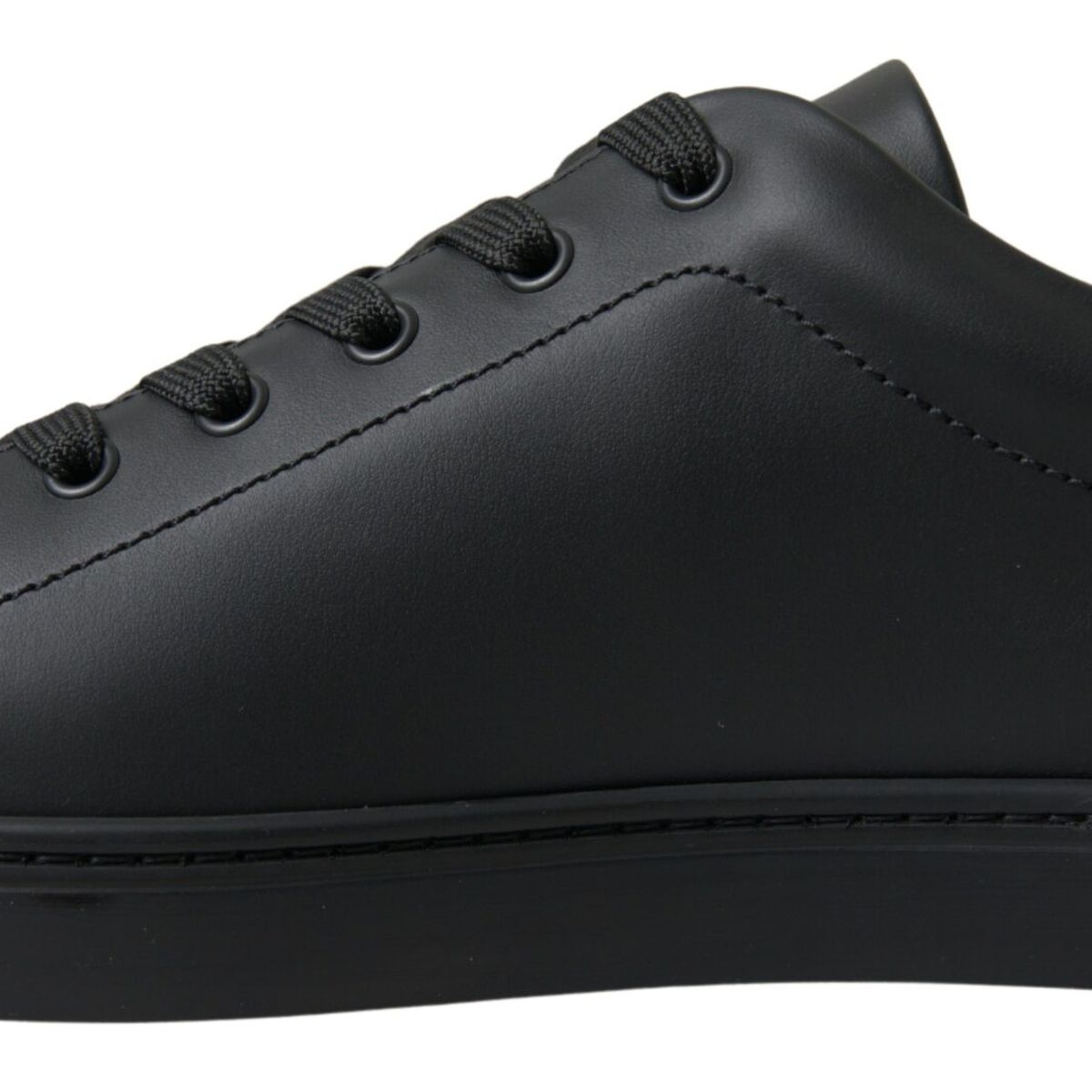 Dolce & Gabbana Elegant Heart Patch Leather Sneakers