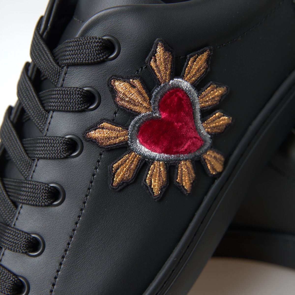 Dolce & Gabbana Elegant Heart Patch Leather Sneakers