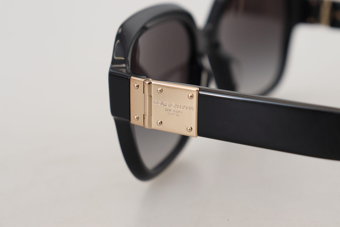 Dolce & Gabbana Elegant Square Fashion Sunglasses