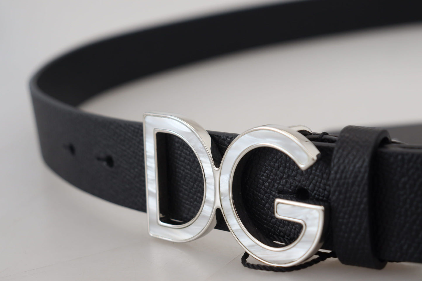 Dolce & Gabbana Elegant Leather Belt with DG Metal Buckle