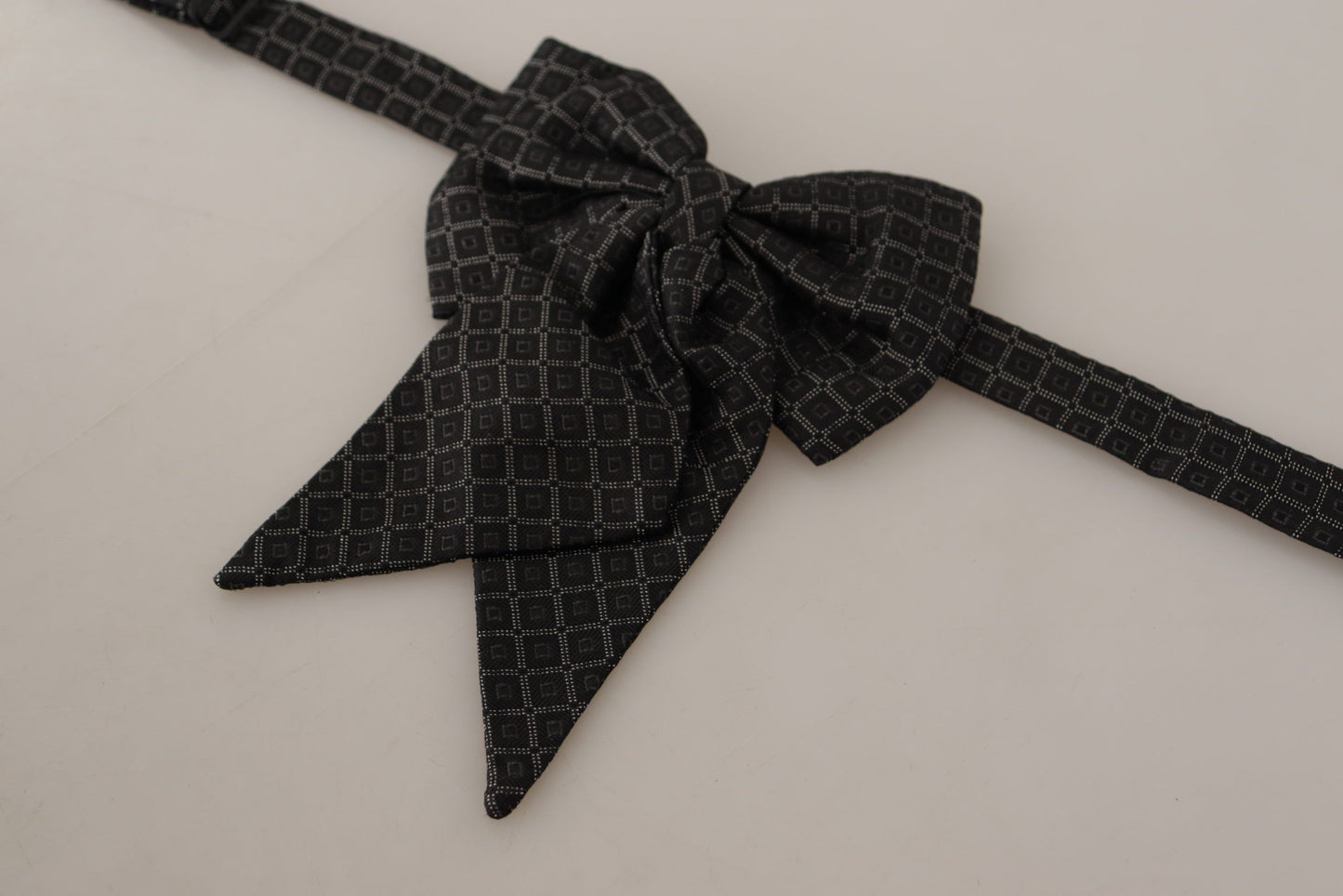 Dolce & Gabbana Exclusive Black Silk Bow Tie