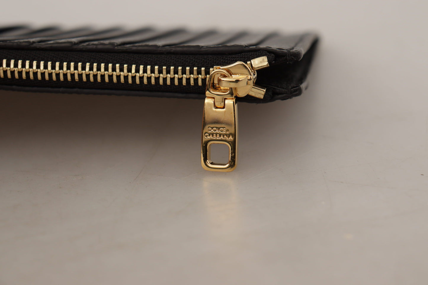 Dolce & Gabbana Elegant Black Leather Zip Wallet