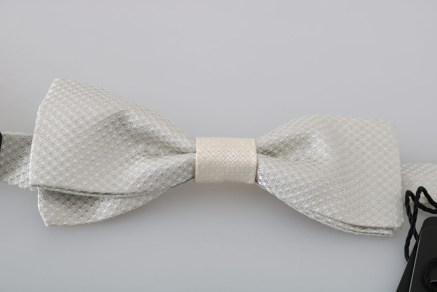 Dolce & Gabbana Elegant Silk White Tie for Sophisticated Style