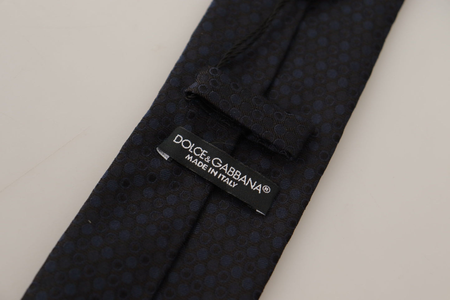 Dolce & Gabbana Elegant Silk Men's Tie in Classic Black