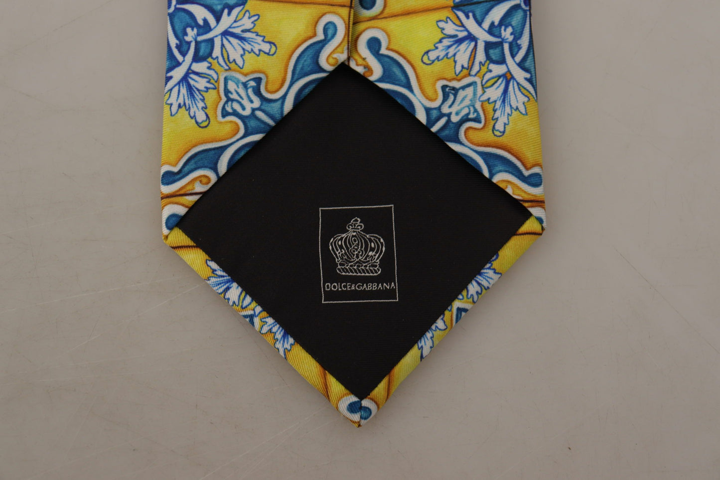 Dolce & Gabbana Sunny Majolica Silk Tie - Exquisite Craftsmanship