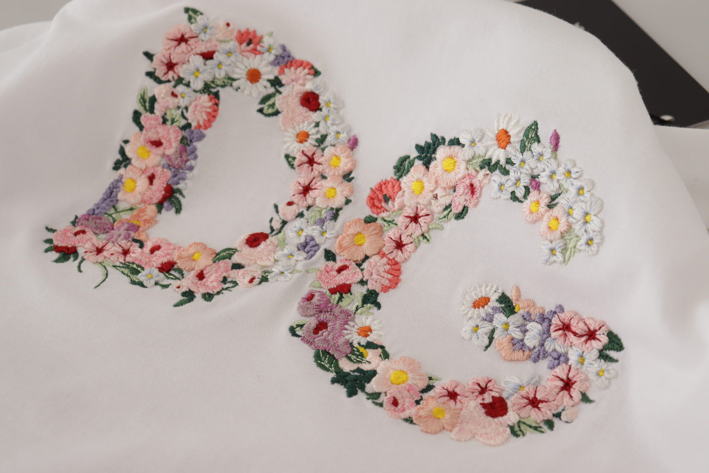 Dolce & Gabbana Elegant Embroidered Floral Cotton Tee