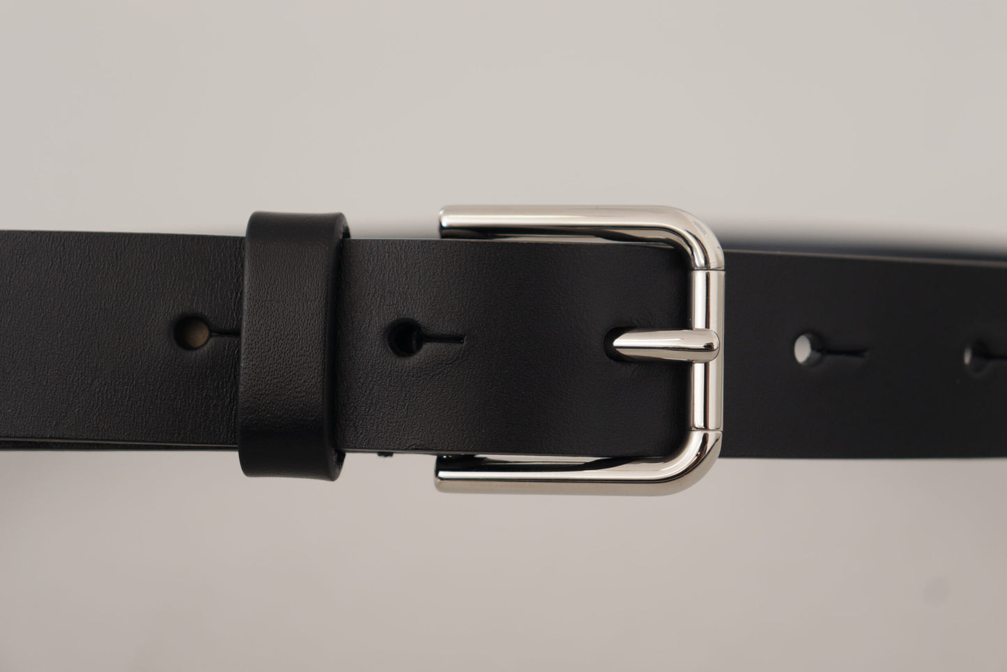 Dolce & Gabbana Elegant Black Leather Belt with Metal Buckle