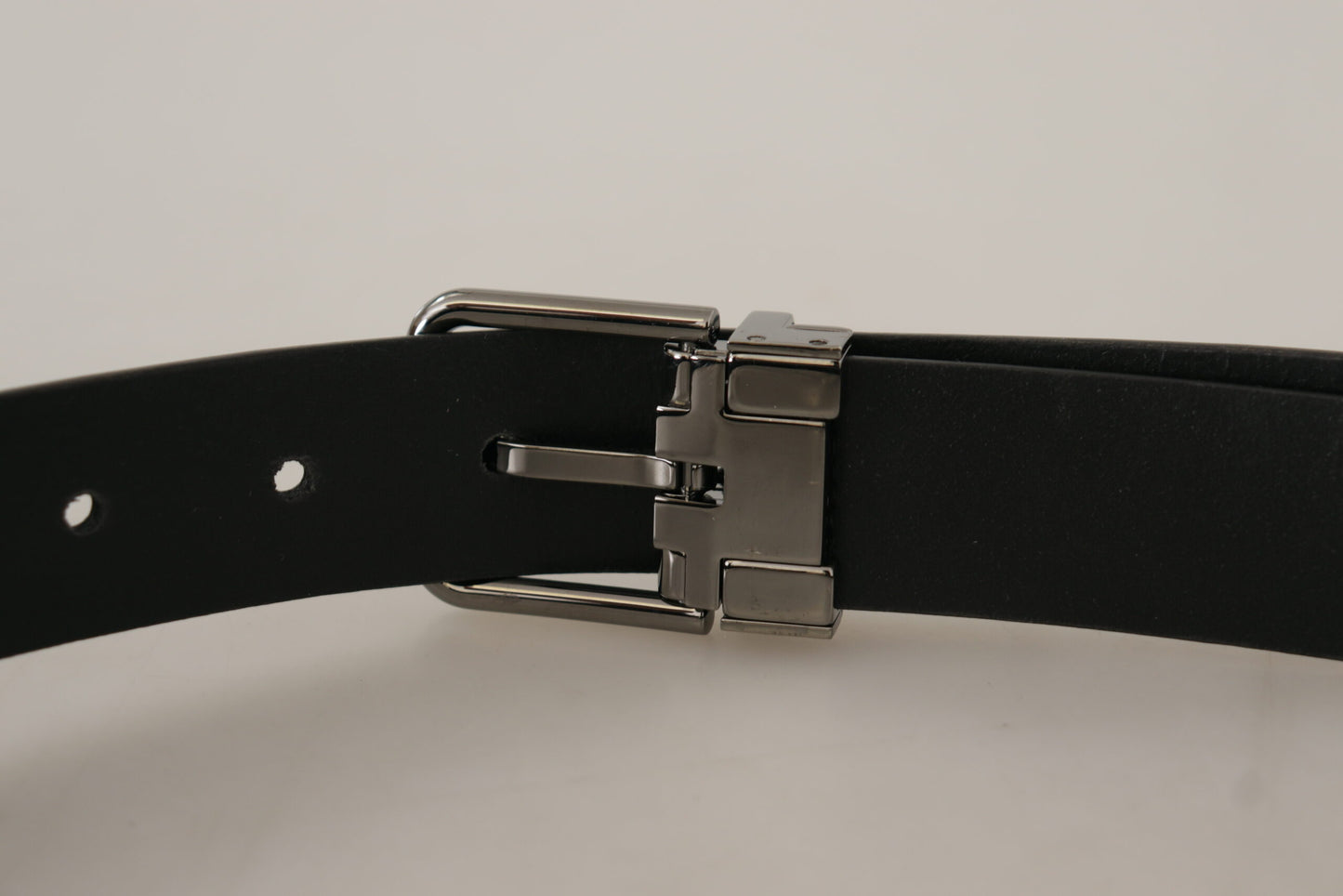 Dolce & Gabbana Elegant Black Leather Statement Belt