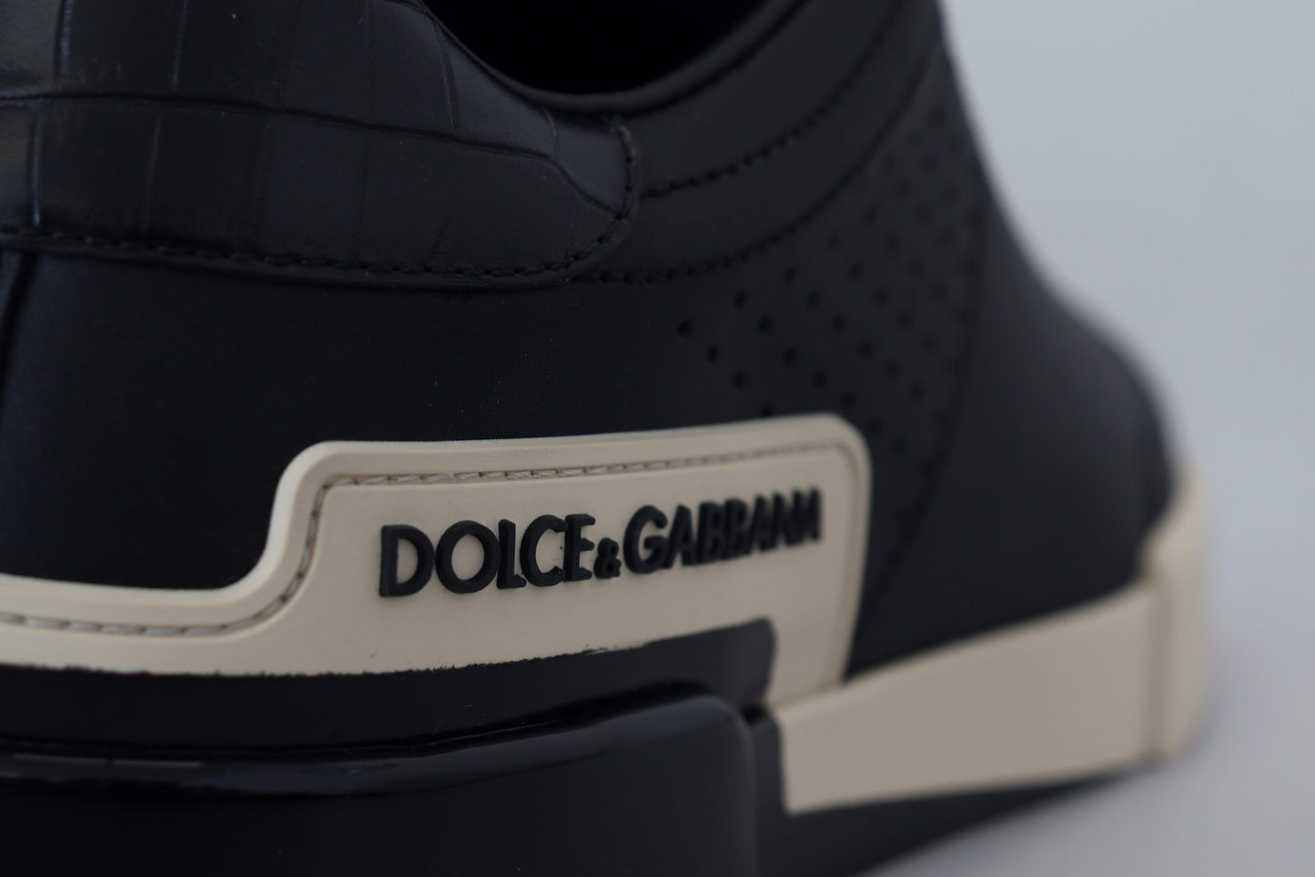 Dolce & Gabbana Elegant Black Leather Low Top Sneakers