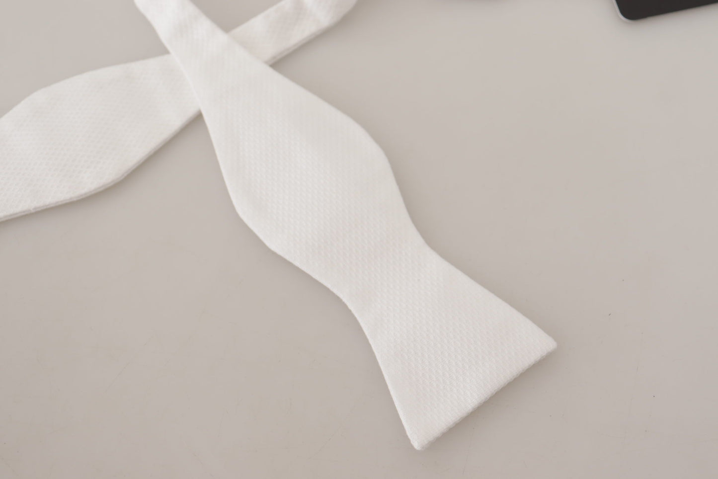 Dolce & Gabbana Elegant White Silk Tie for Sophisticated Gentlemen