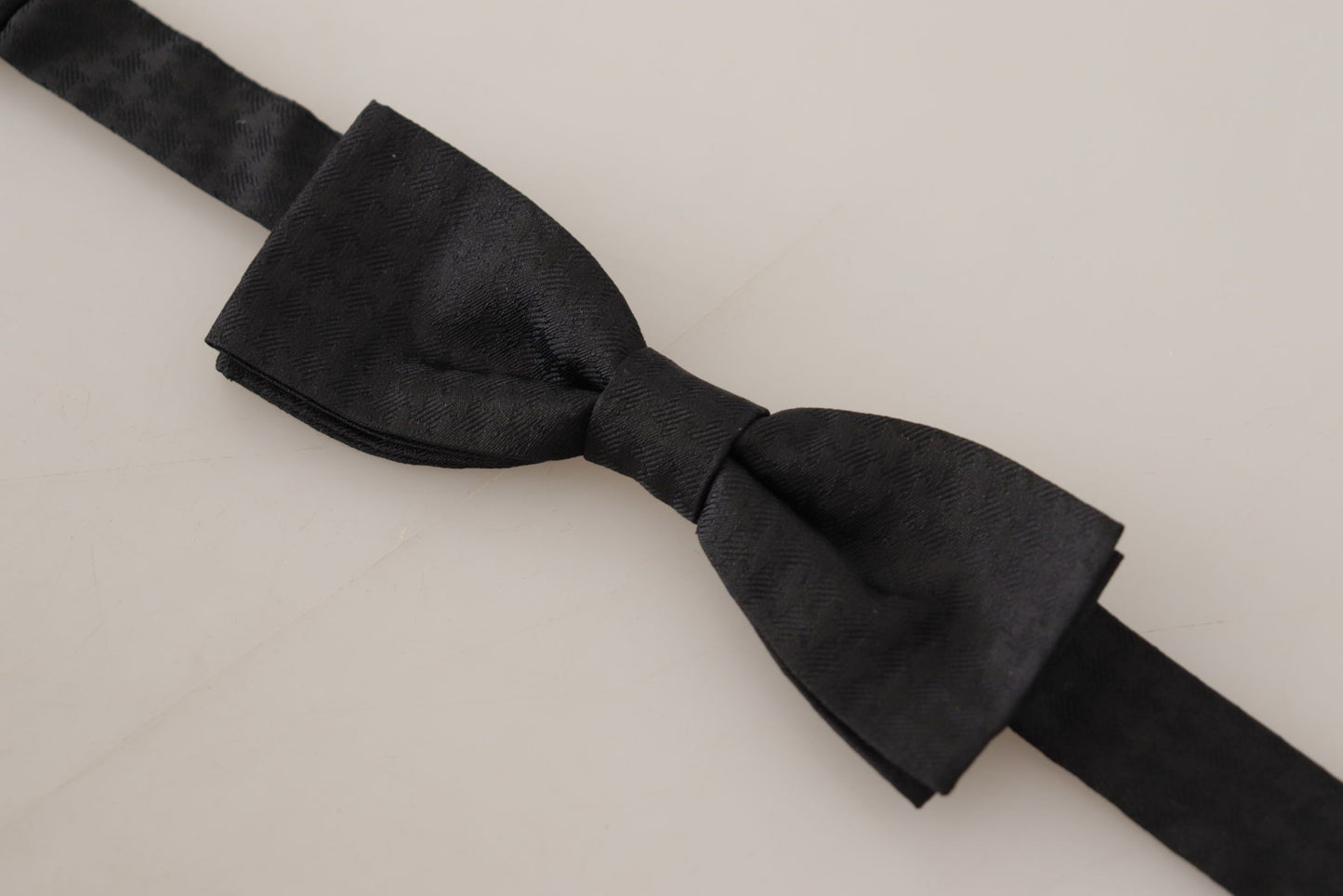 Dolce & Gabbana Elegant Black Silk Bow Tie