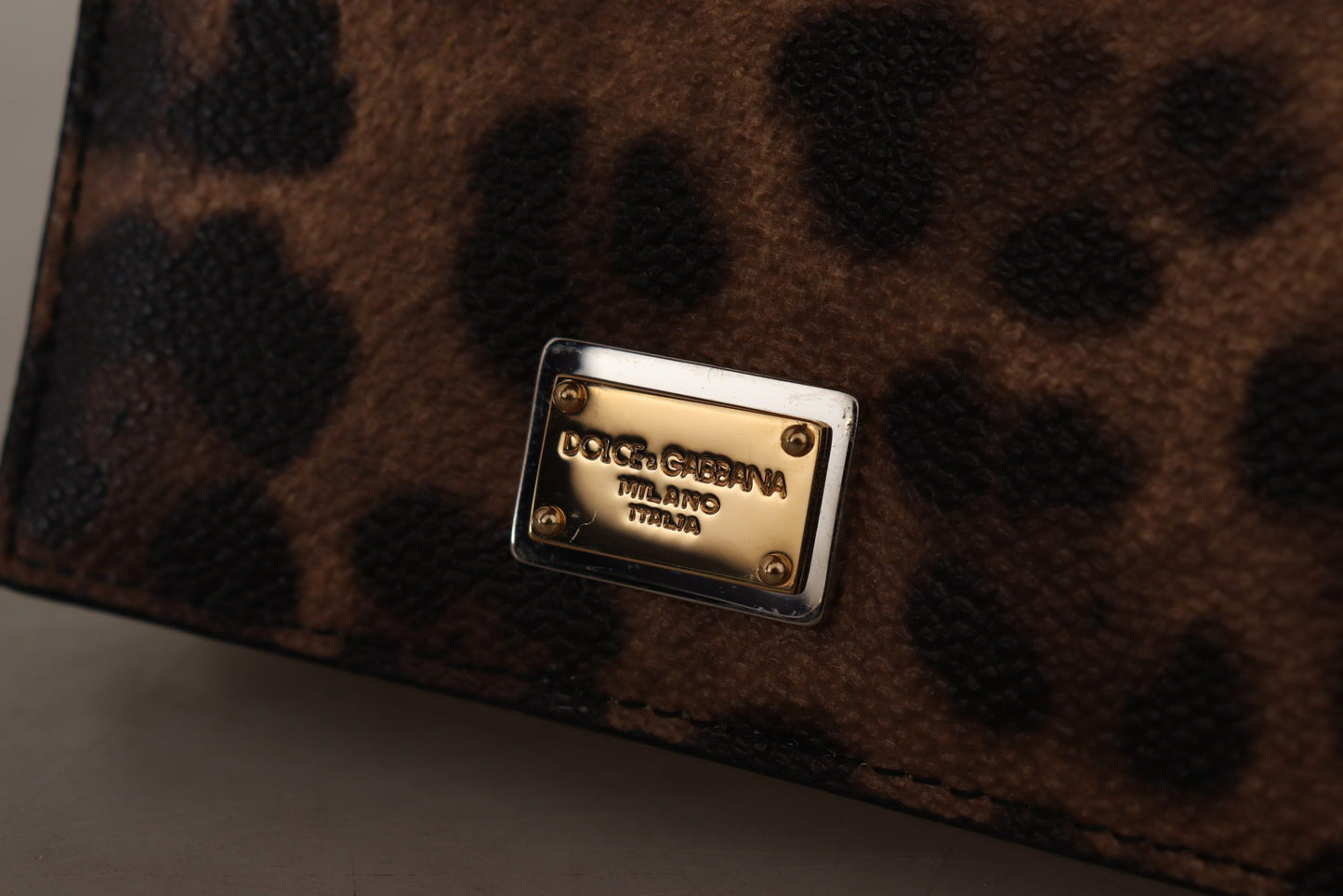 Dolce & Gabbana Exquisite Leopard Pattern Bifold Wallet