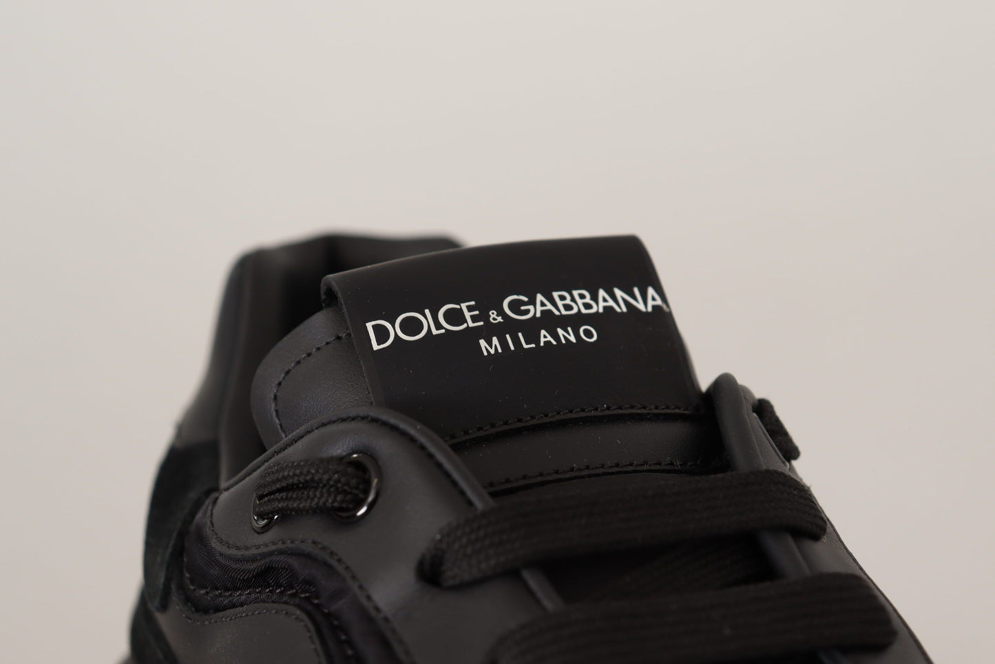 Dolce & Gabbana Elegant Daymaster Casual Sneakers in Black