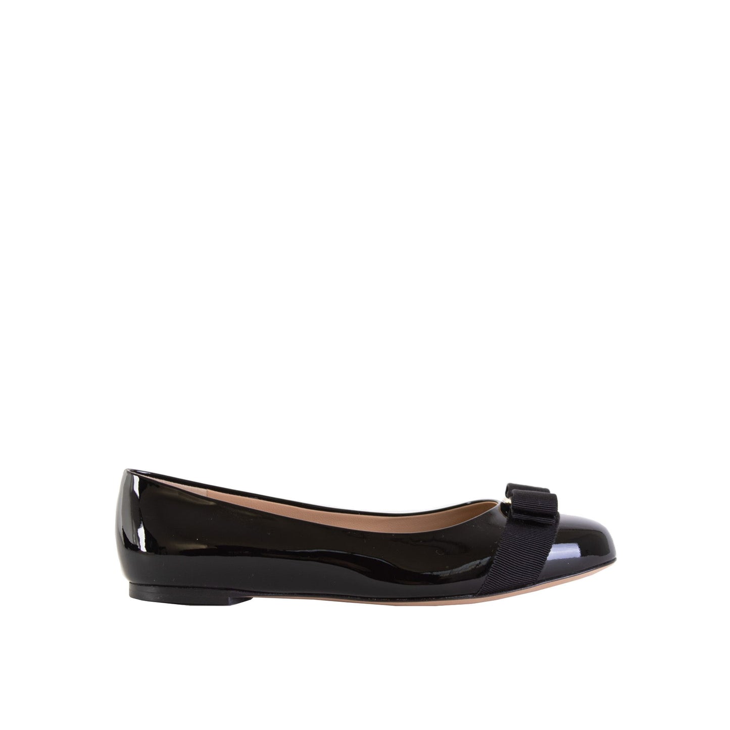 Salvatore Ferragamo Chic Black Leather Ballerinas