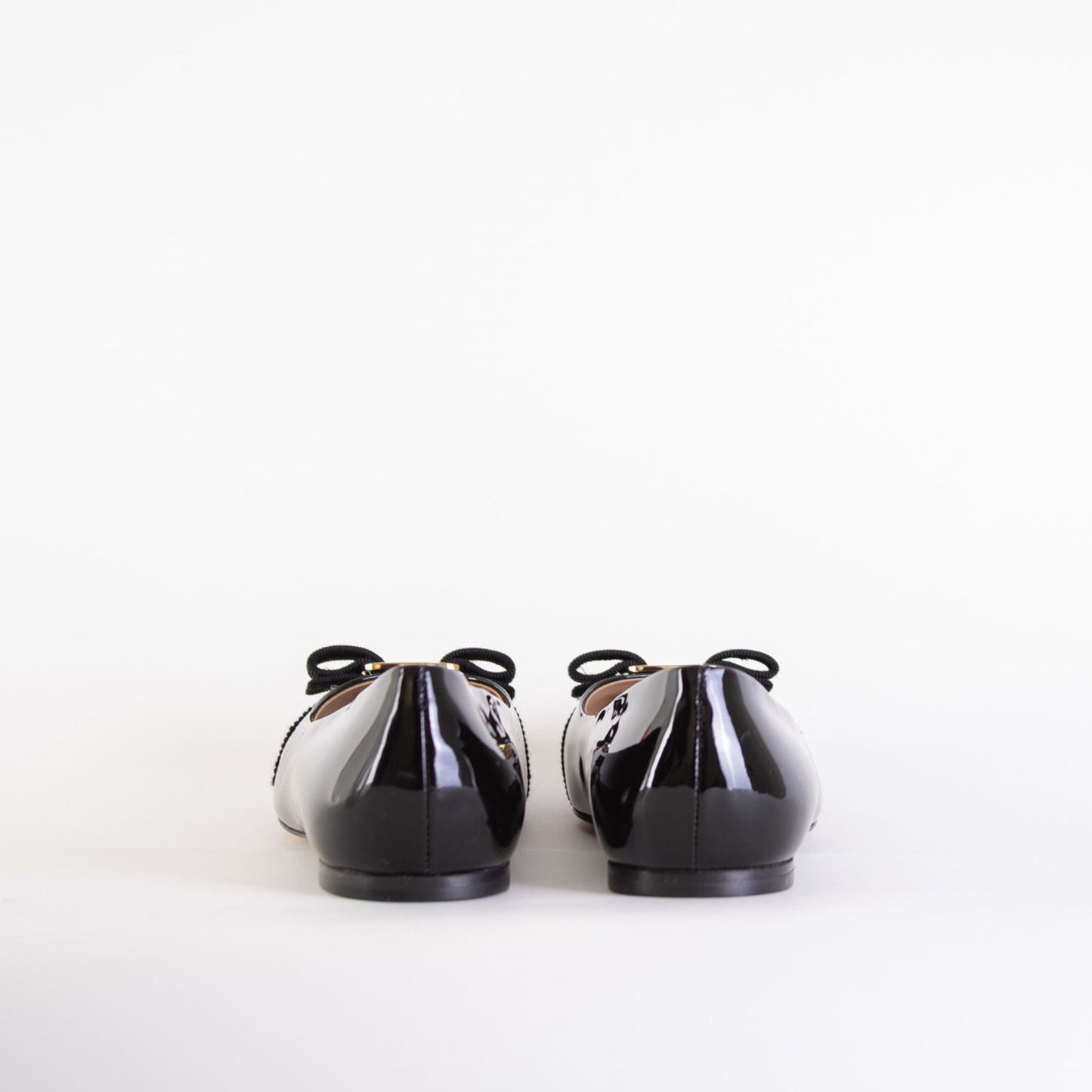 Salvatore Ferragamo Chic Black Leather Ballerinas