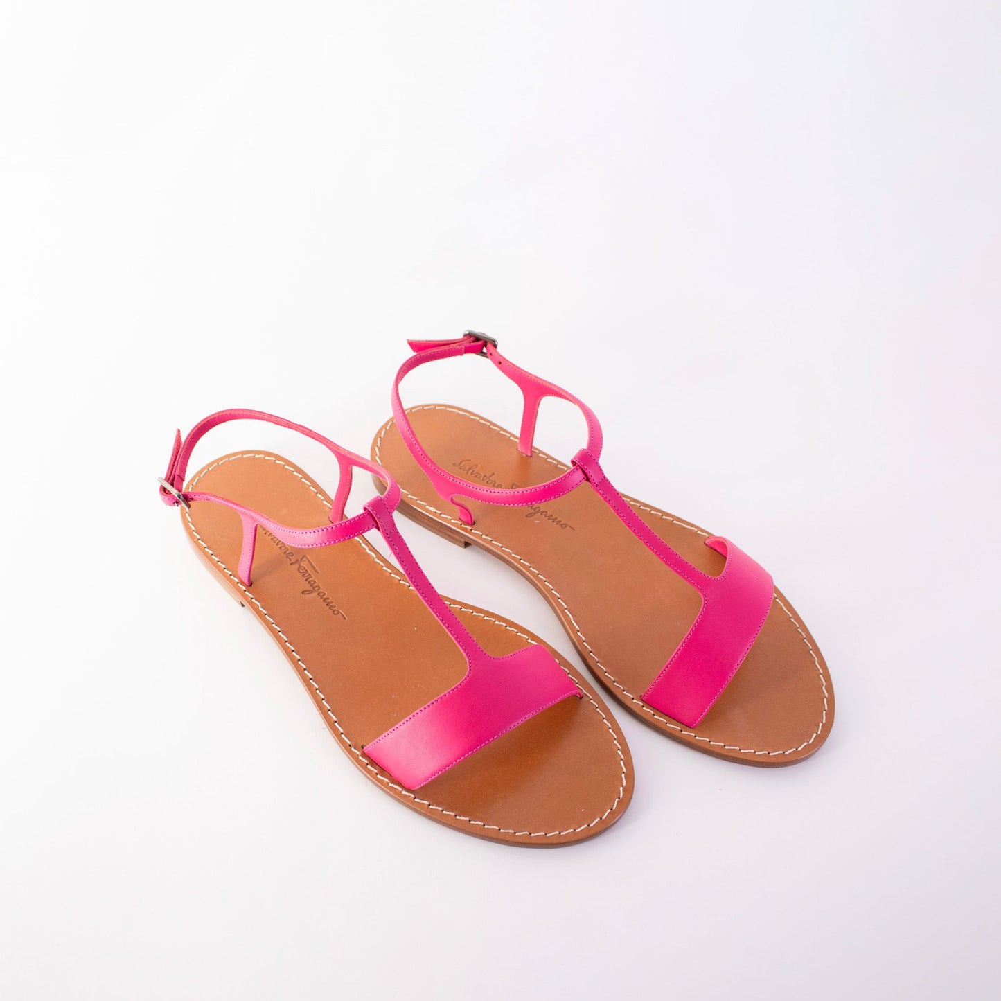 Salvatore Ferragamo Chic Fuchsia Leather Sandals