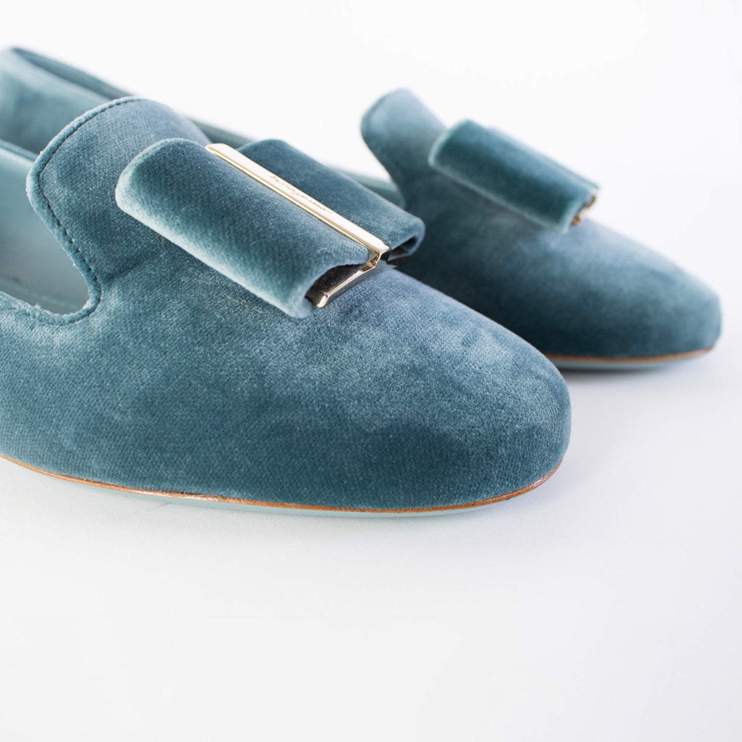 Salvatore Ferragamo Elegant Velvet Blue Ballerinas