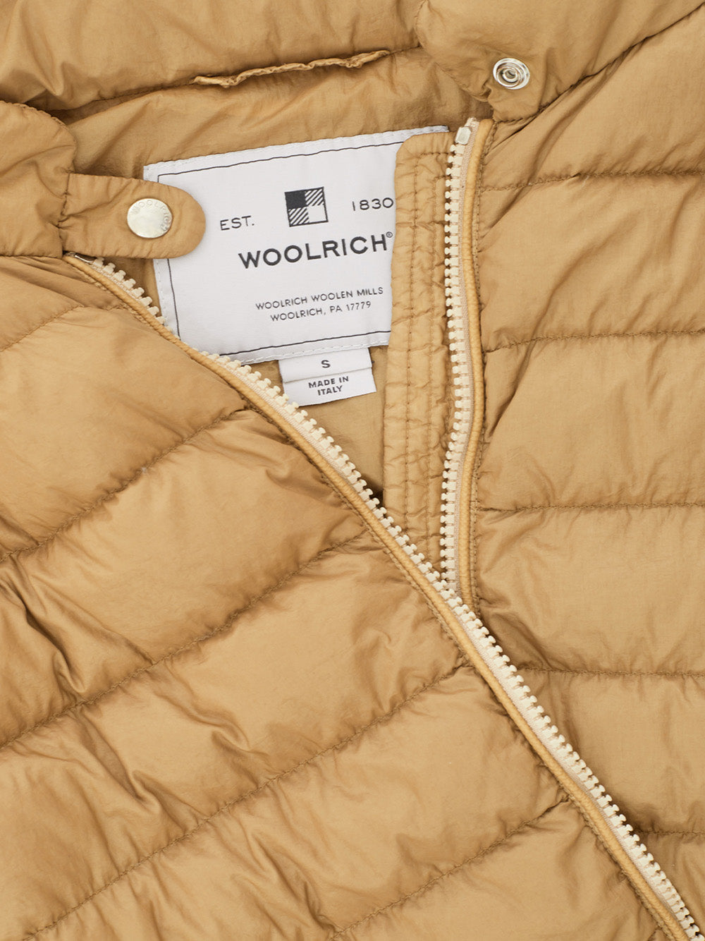 Woolrich Chic Beige Lightweight Quilted Jacket