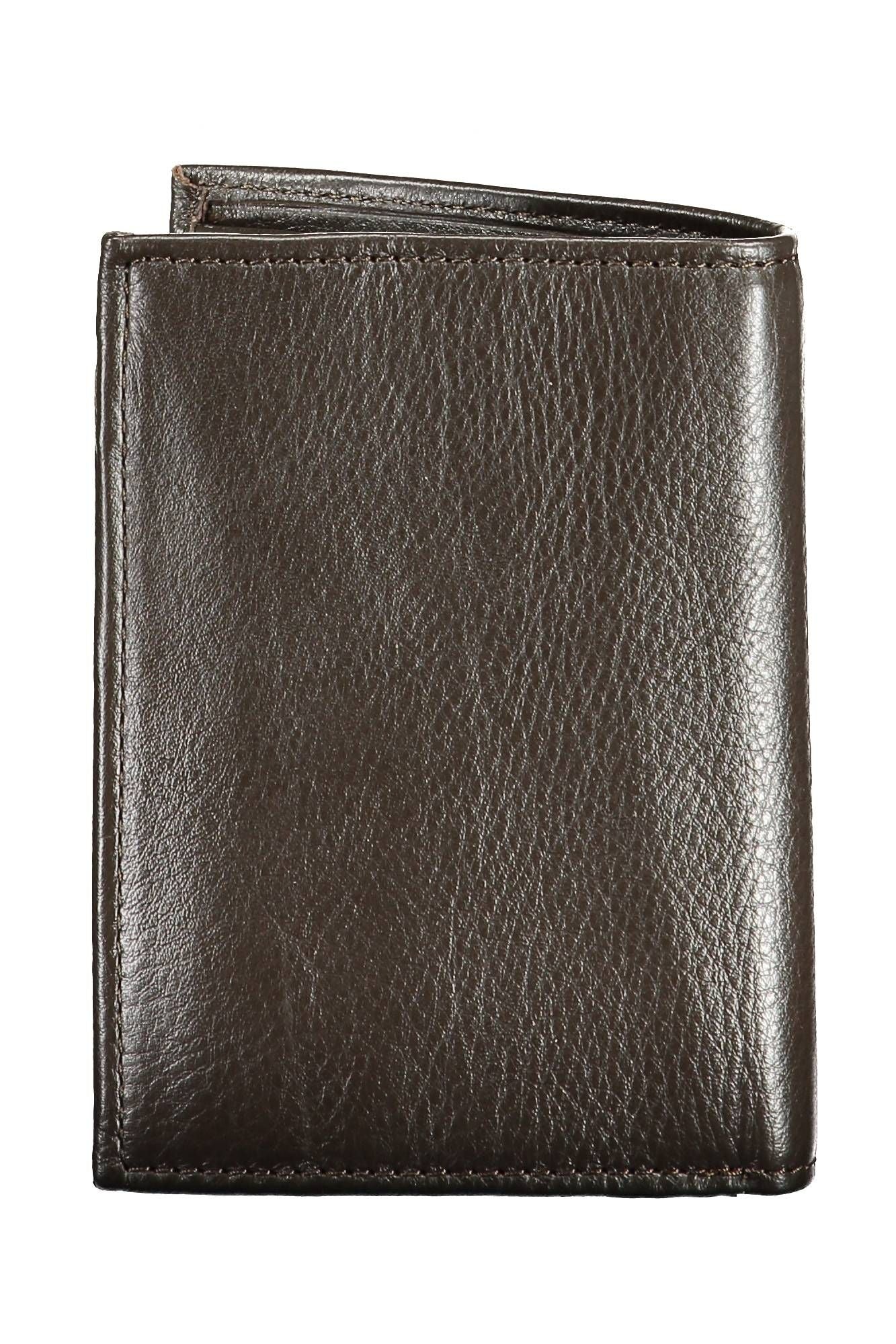 Levi's Elegant Dual-Compartment Leather Wallet