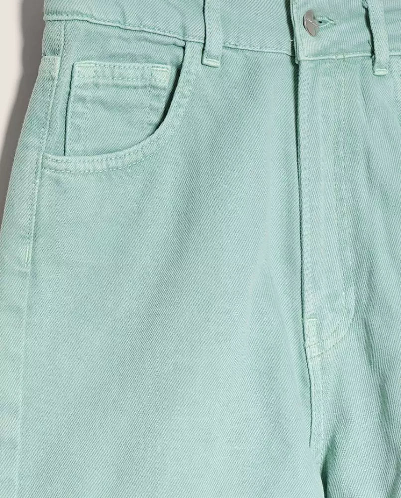 Hinnominate Chic Green Cotton Shorts with Classic Five-Pocket Design