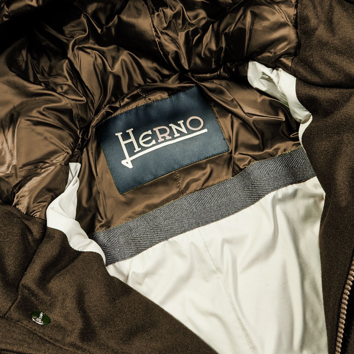 Herno Elegant Water-Repellent Wool Blend Jacket