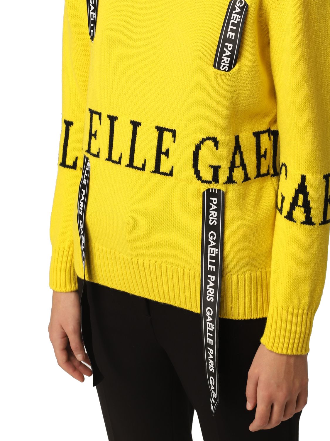 Gaelle Chic Wool-Blend Logo Sweater with Unique Inlays